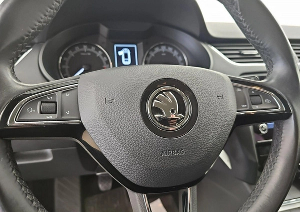 Skoda Octavia cena 57500 przebieg: 136861, rok produkcji 2019 z Prabuty małe 407